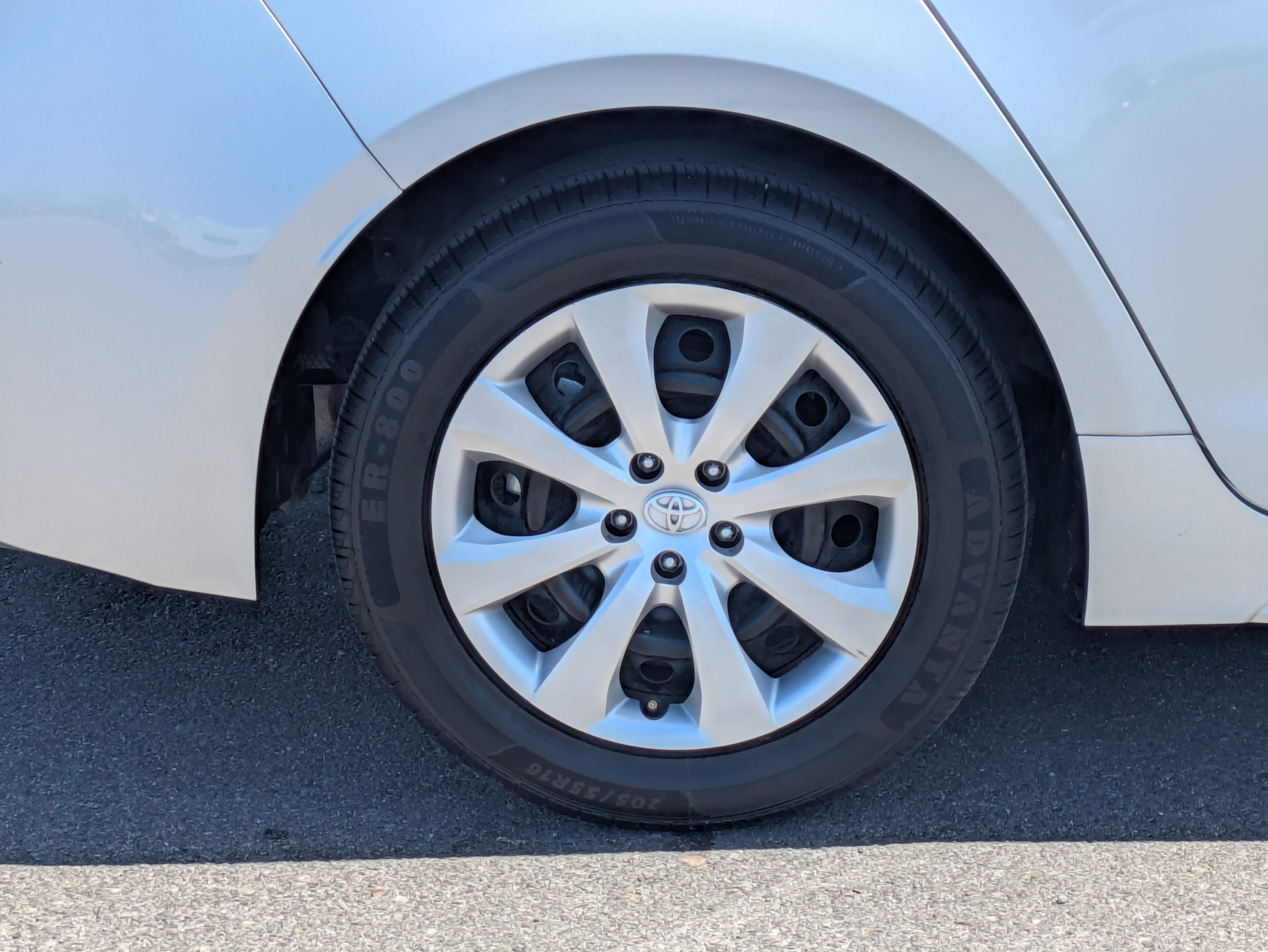 Used 2024 Toyota Corolla LE FWD image 9