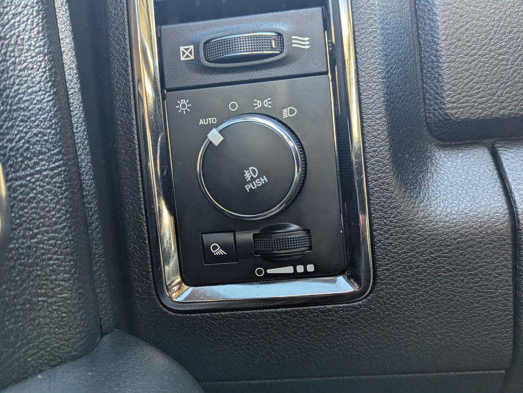 Used 2018 RAM 1500 Sport w/ Comfort Group image 38