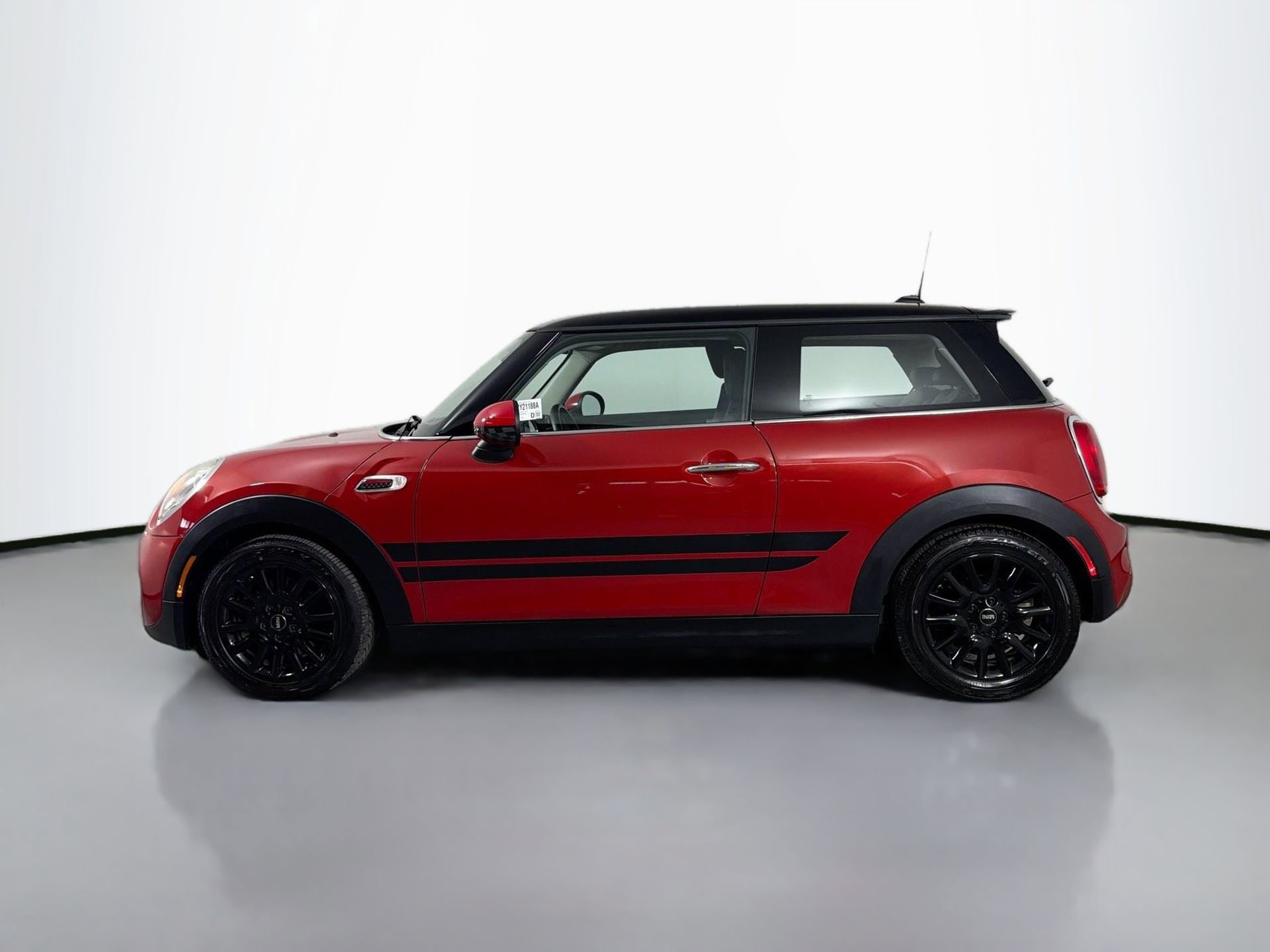 Used 2017 MINI Cooper S image 9