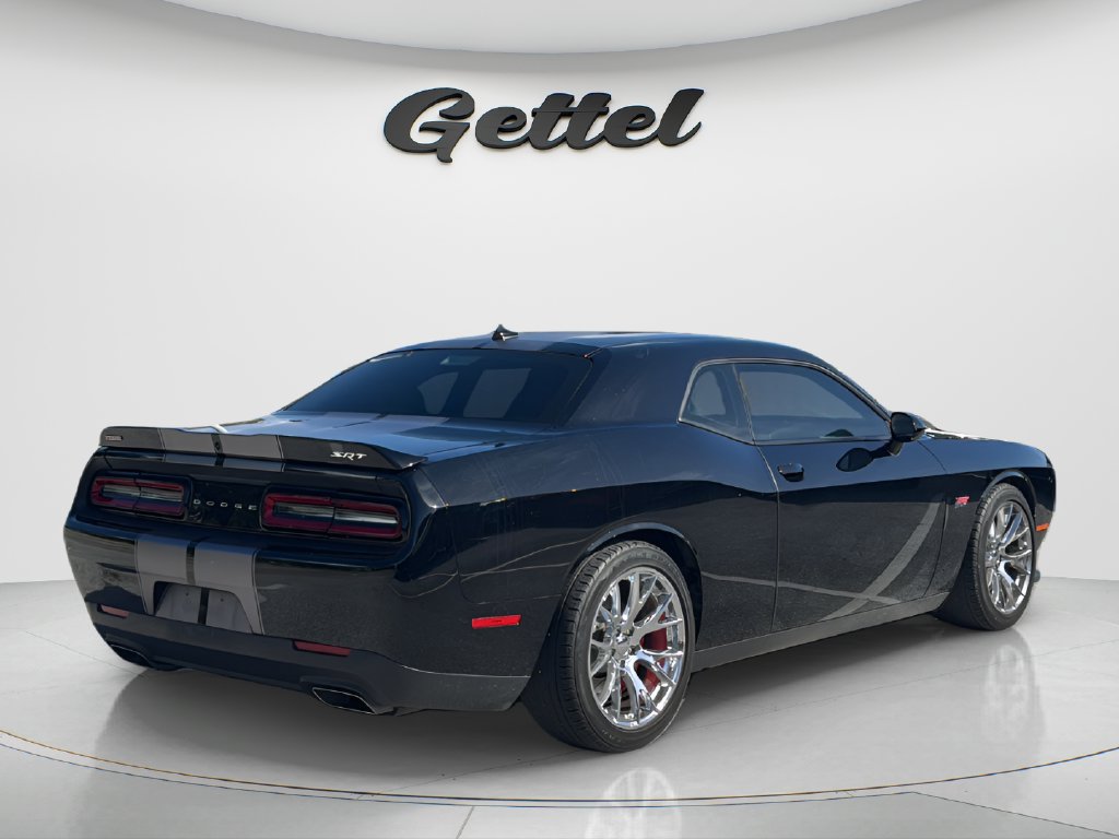 Used 2015 Dodge Challenger SRT RWD image 5