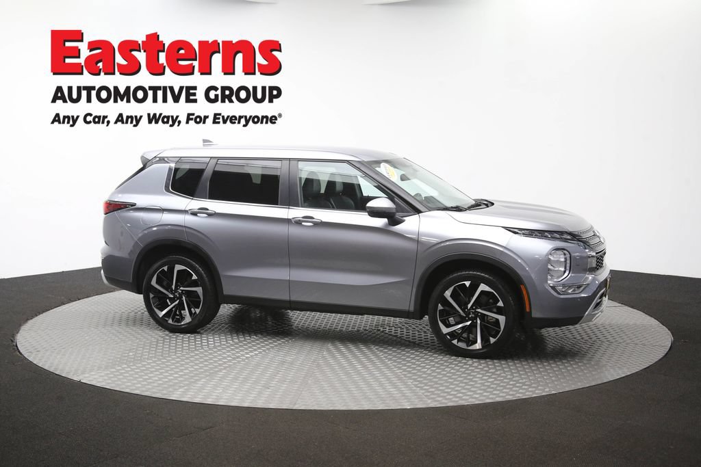 Used 2024 Mitsubishi Outlander SE AWD/4WD image 47