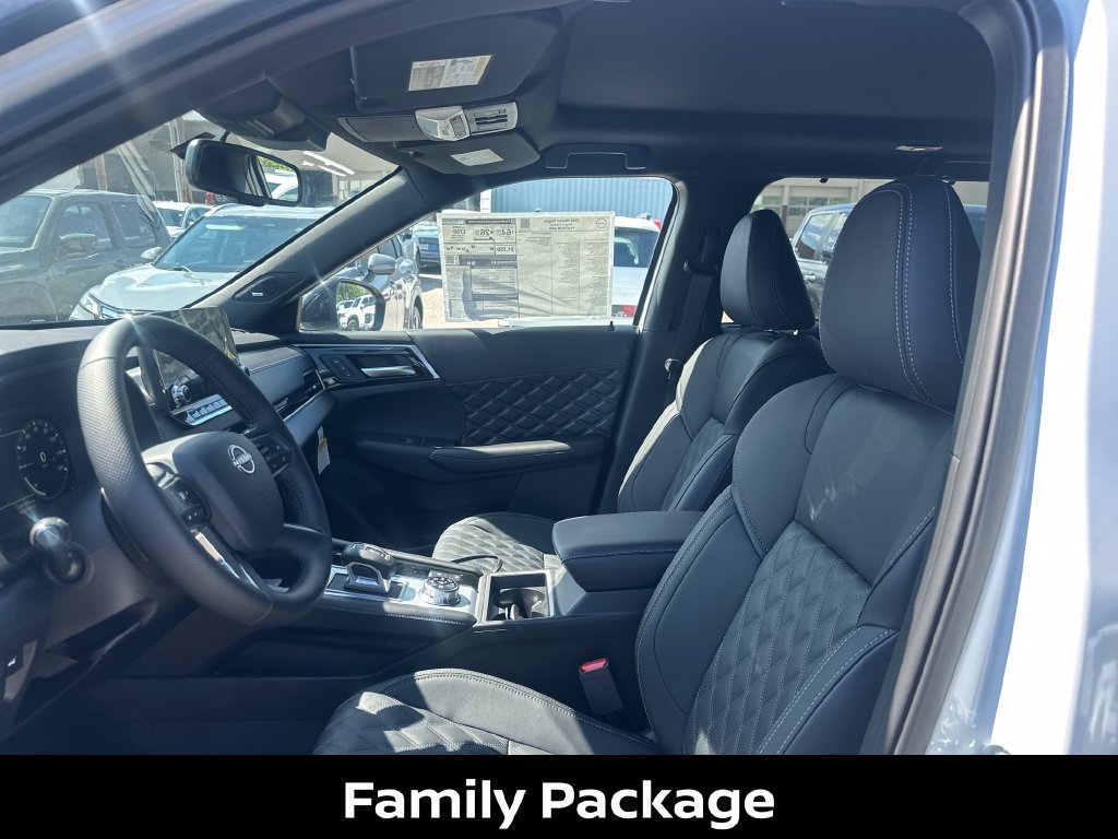 New 2026 Nissan Rogue Platinum AWD/4WD image 11