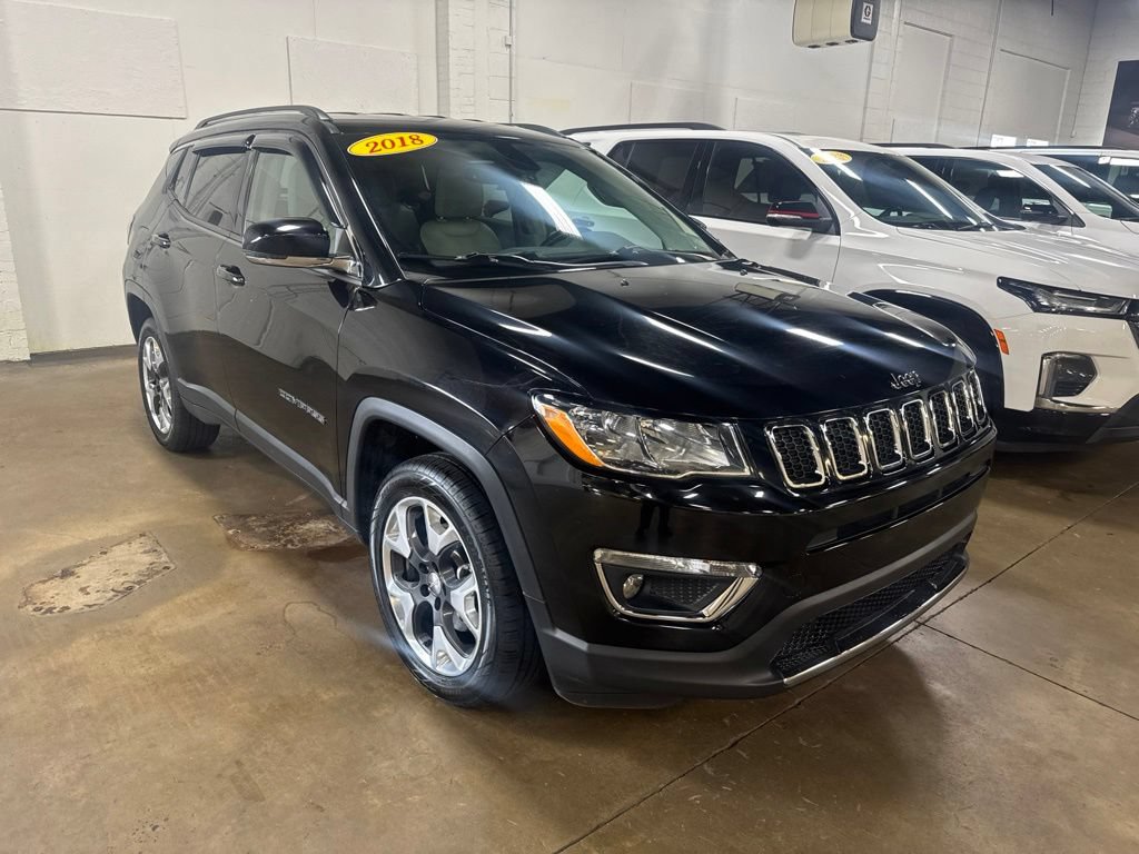 Used 2018 Jeep Compass Limited w/ Navigation Group AWD/4WD image 4