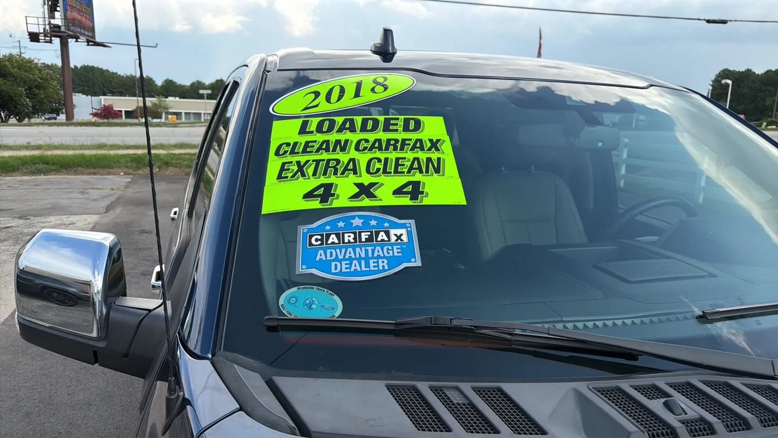 Used 2018 Ford F150 Lariat w/ Equipment Group 502A Luxury AWD/4WD image 9
