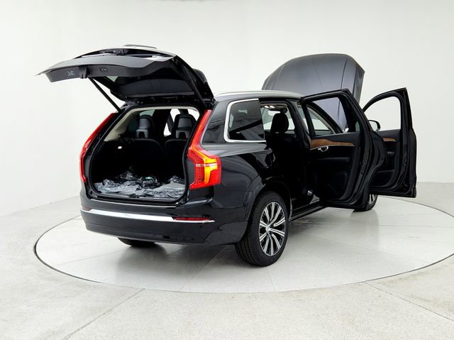 New 2025 Volvo XC90 B6 Plus w/ Protection Package Premier image 11