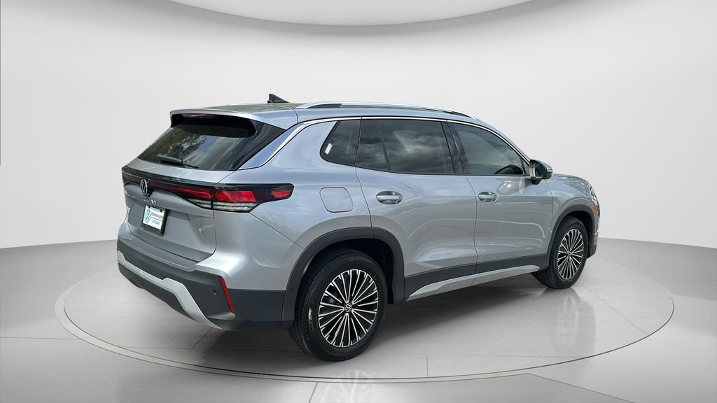 New 2026 Volkswagen Tiguan S FWD image 4