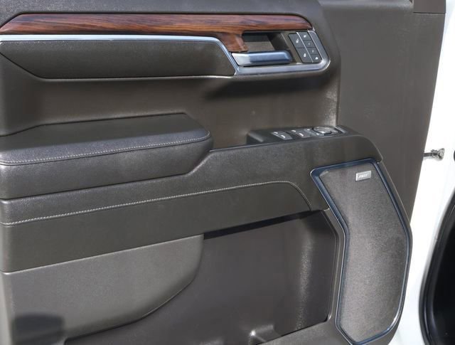 Used 2024 GMC Sierra 1500 SLT image 17