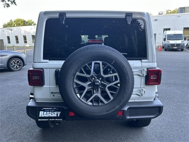 New 2025 Jeep Wrangler Unlimited Sahara image 7