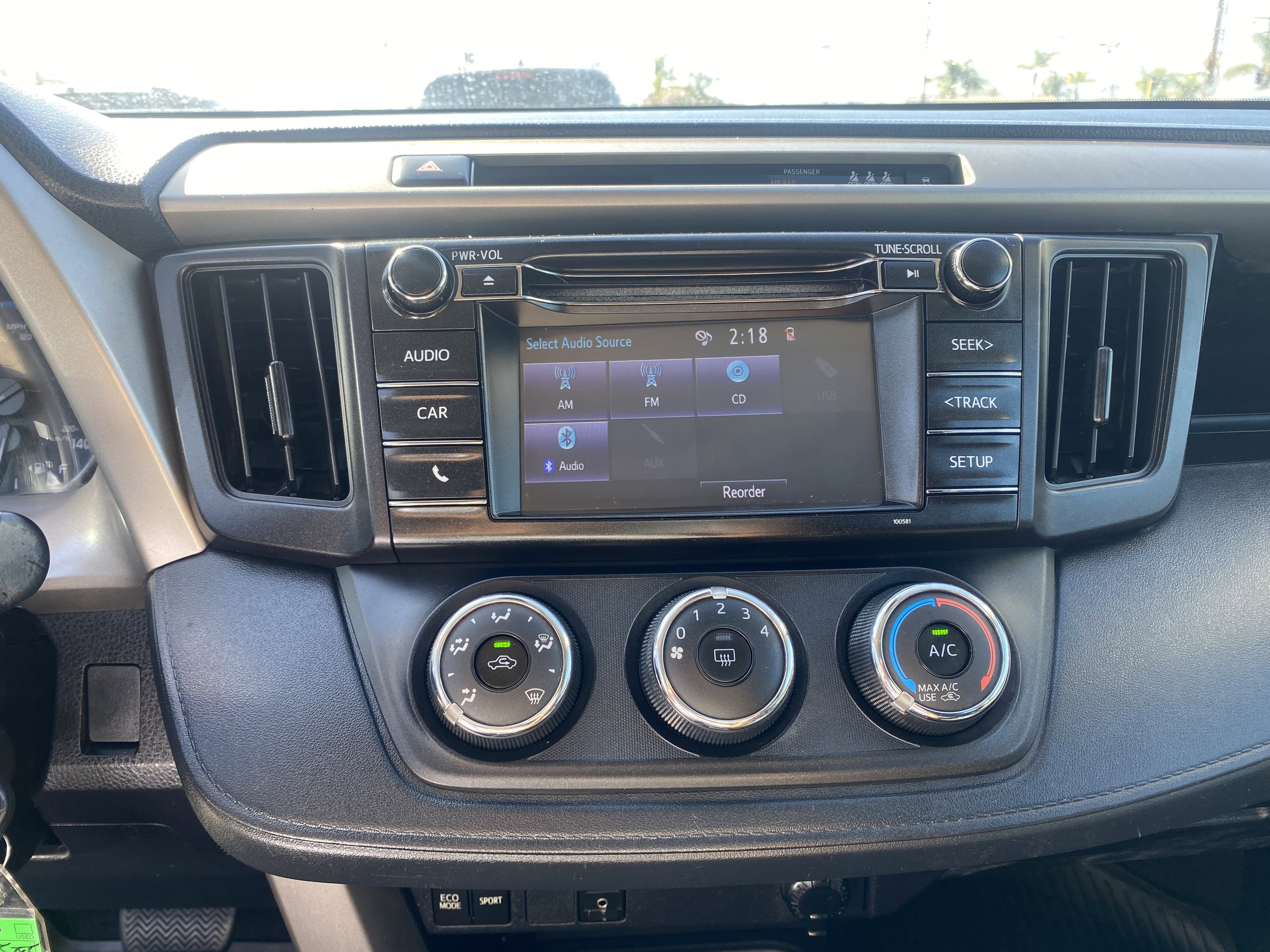 Used 2018 Toyota RAV4 LE w/ Cargo Management Package FWD image 13