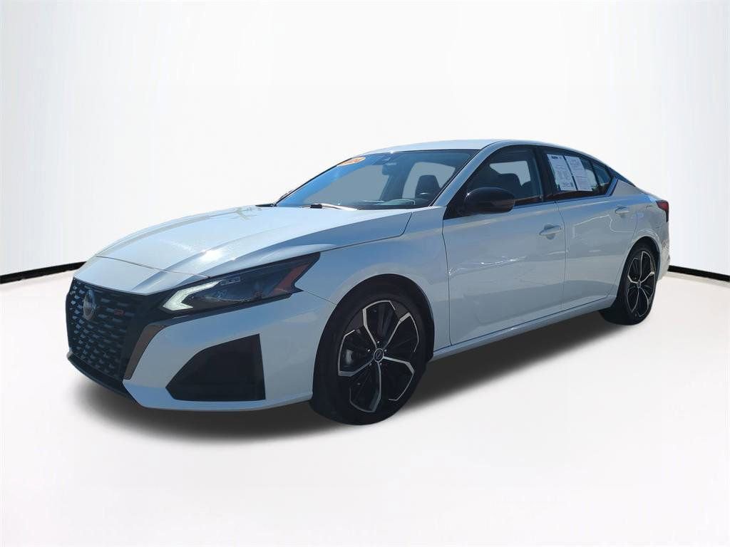 Used 2024 Nissan Altima 2.5 SR image 9