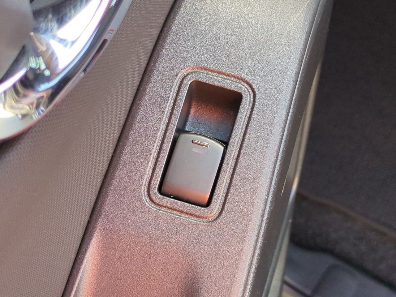 Certified 2023 Nissan Frontier SV AWD/4WD image 29
