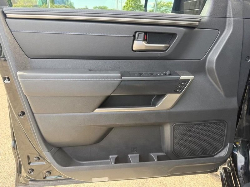 Used 2026 Toyota Tundra Platinum AWD/4WD image 19