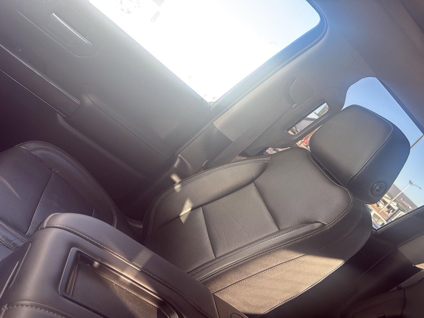 Used 2020 Chevrolet Silverado 1500 LTZ w/ LTZ Premium Package AWD/4WD image 27