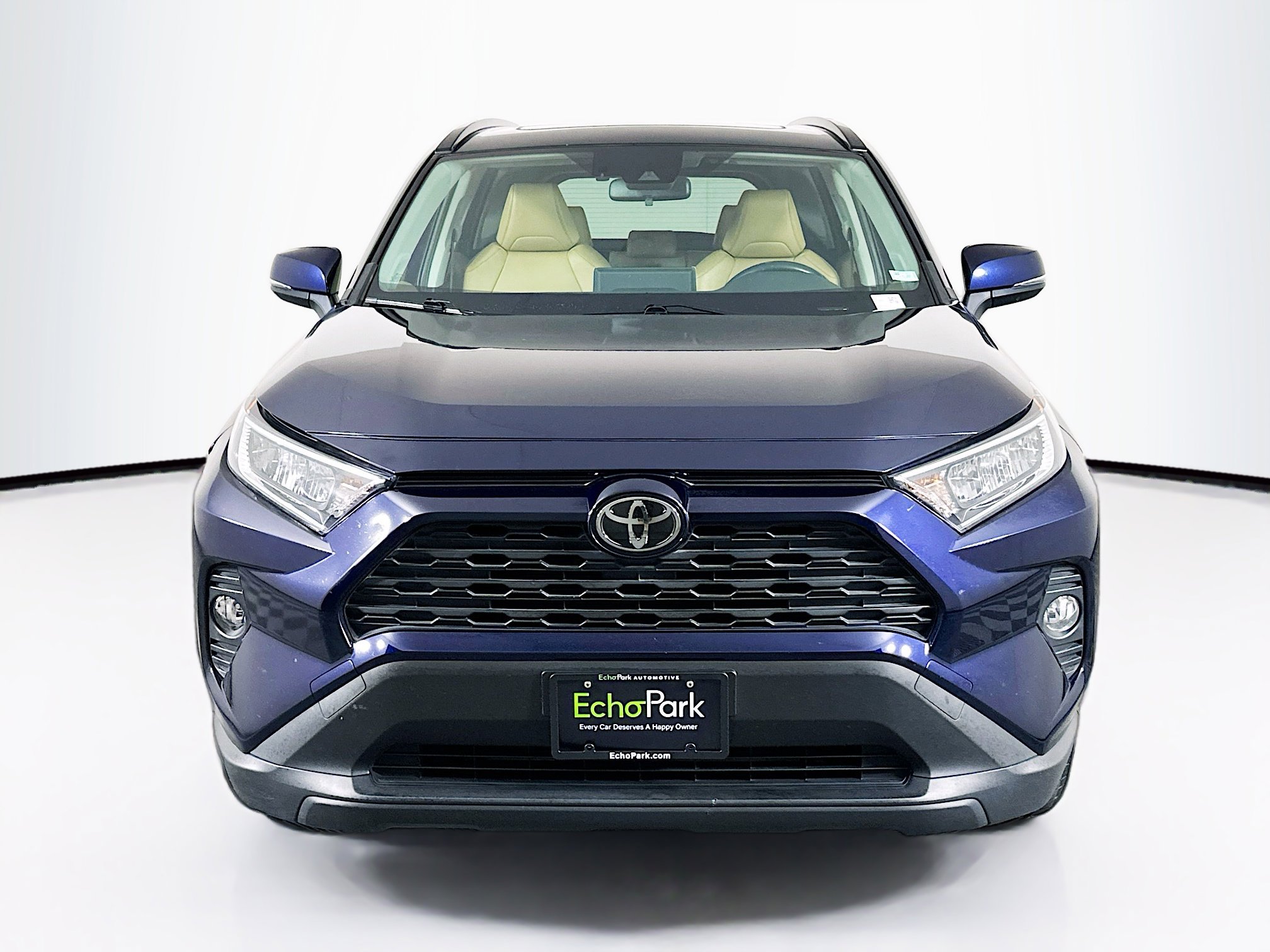 Used 2020 Toyota RAV4 XLE Premium AWD/4WD image 2