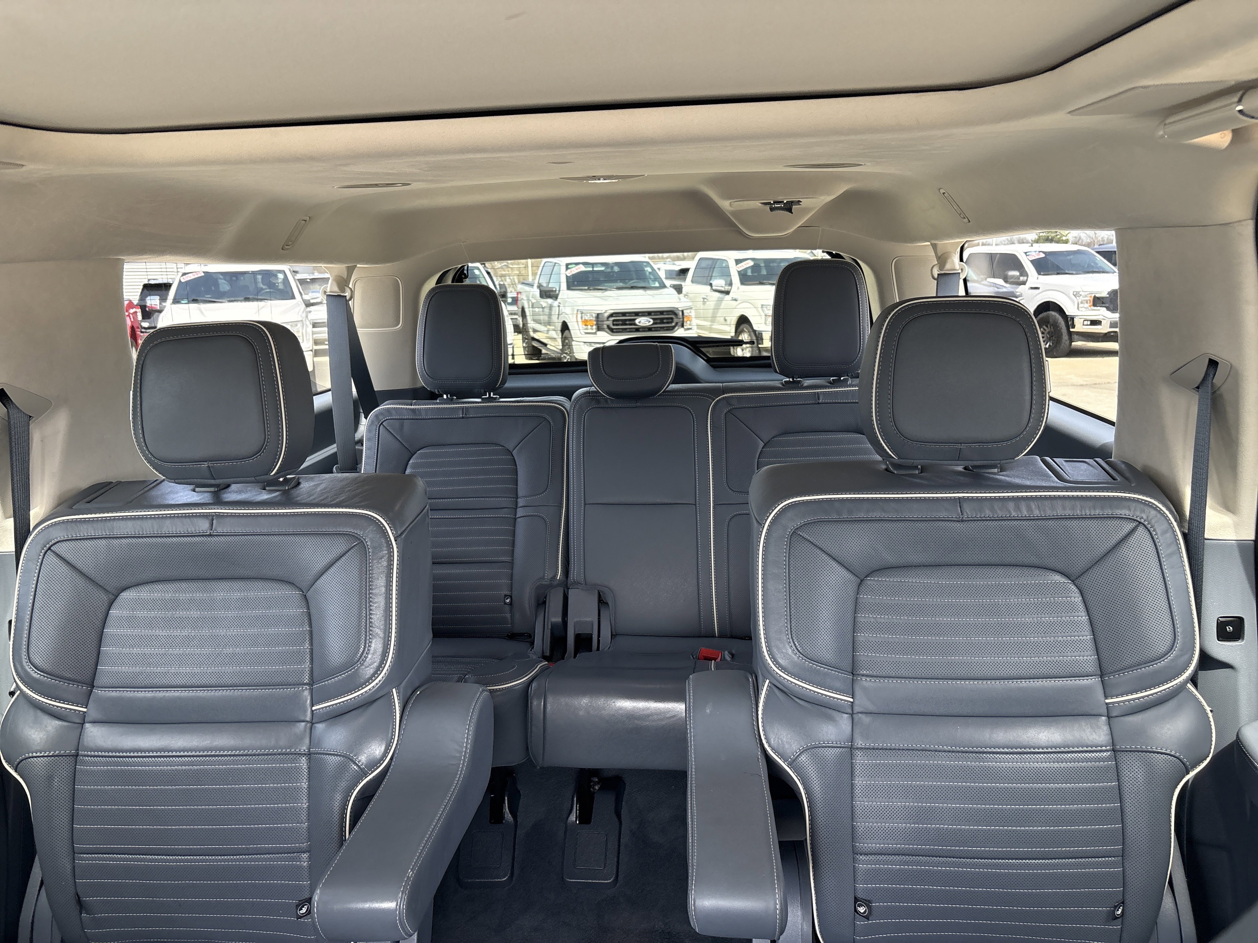Used 2024 Lincoln Navigator L Black Label AWD/4WD image 16