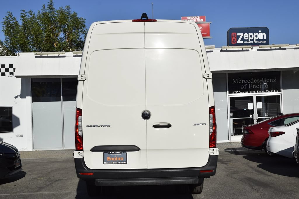 Used 2024 Mercedes-Benz Sprinter 3500 w/ Acoustic Package image 5