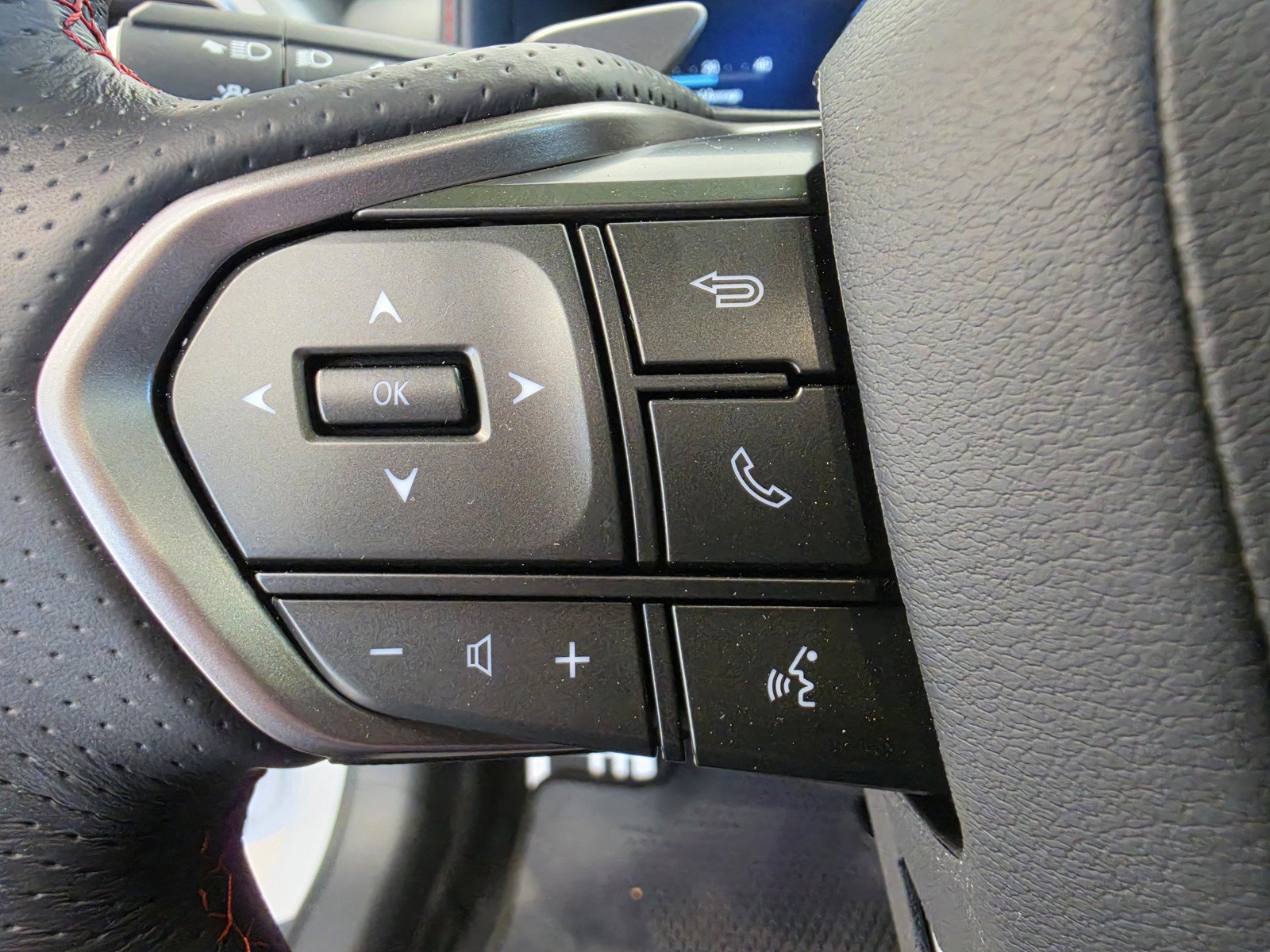 Used 2026 Lexus IS 350 F Sport w/ Handling Package RWD image 16