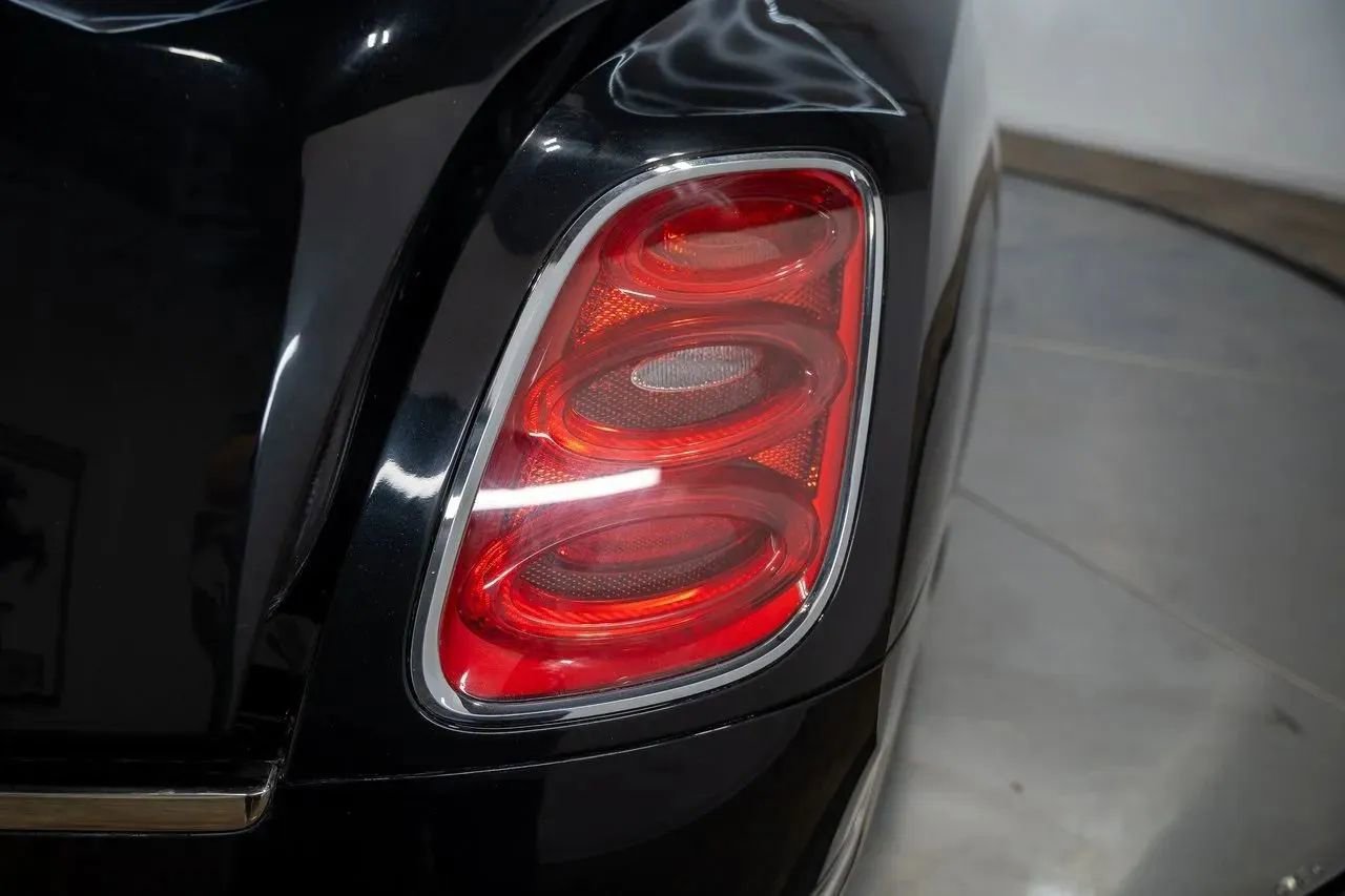 Used 2011 Bentley Mulsanne RWD image 32