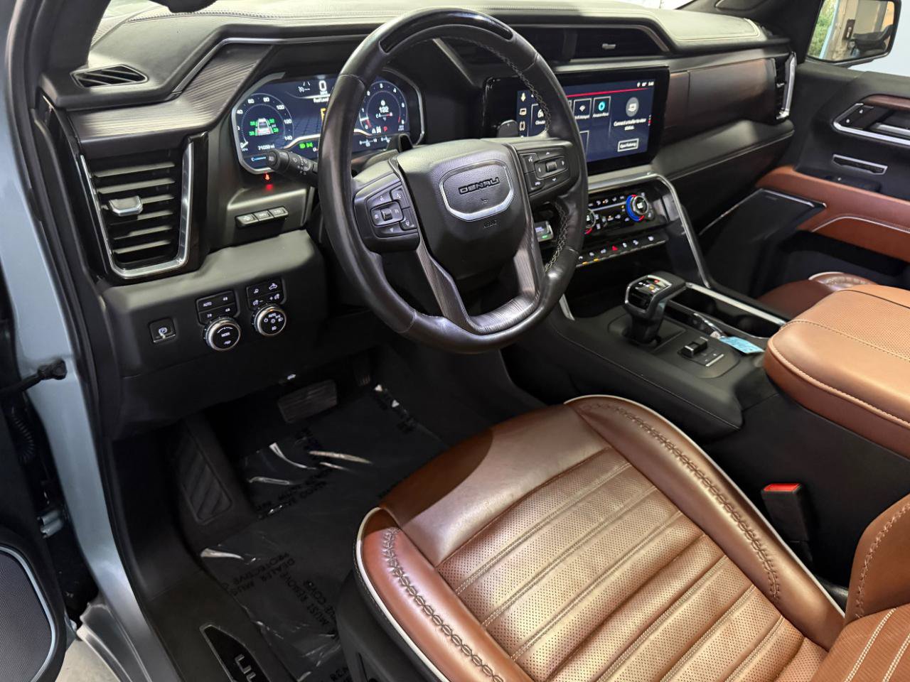 Used 2023 GMC Sierra 1500 Denali Ultimate AWD/4WD image 15