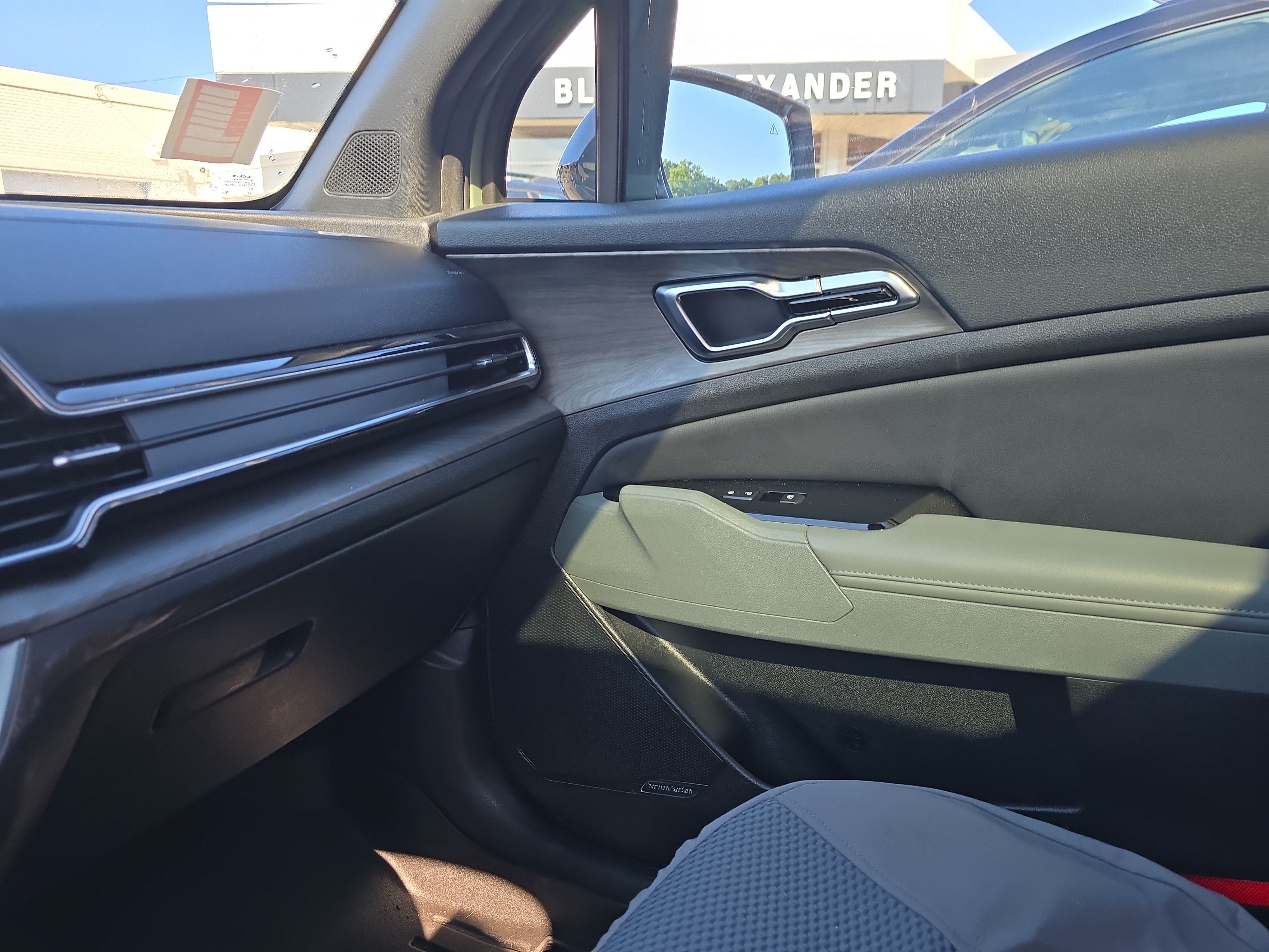 Used 2023 Kia Sportage X-Pro AWD/4WD image 35