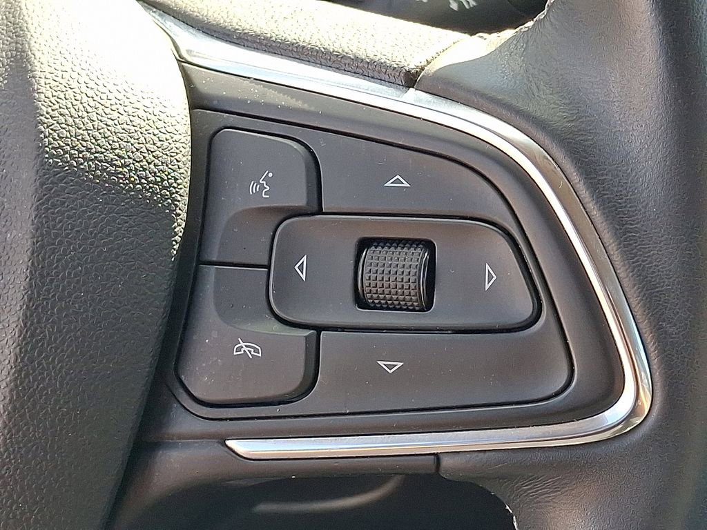 Used 2023 Buick Encore GX Select w/ Sport Touring Package FWD image 22