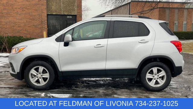 Certified 2022 Chevrolet Trax LT w/ LT Convenience Package image 5