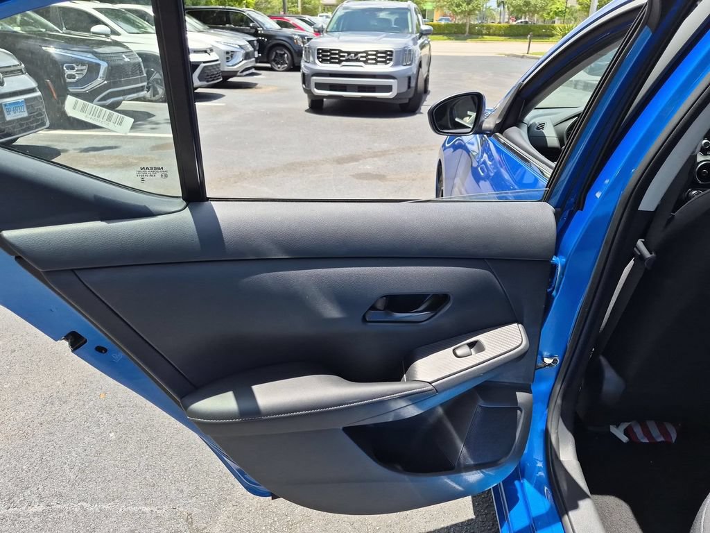 Used 2025 Nissan Sentra SV FWD image 26