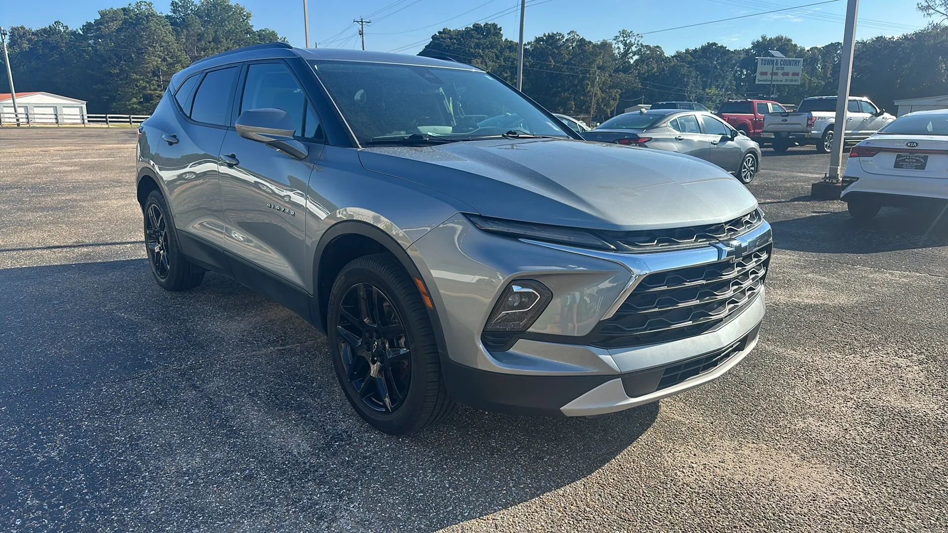 Used 2023 Chevrolet Blazer LT w/ Convenience Package image 3