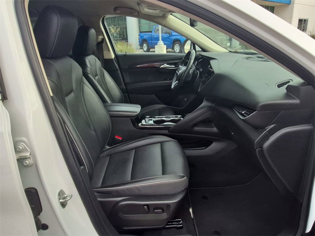 Used 2023 Buick Envision Essence image 23