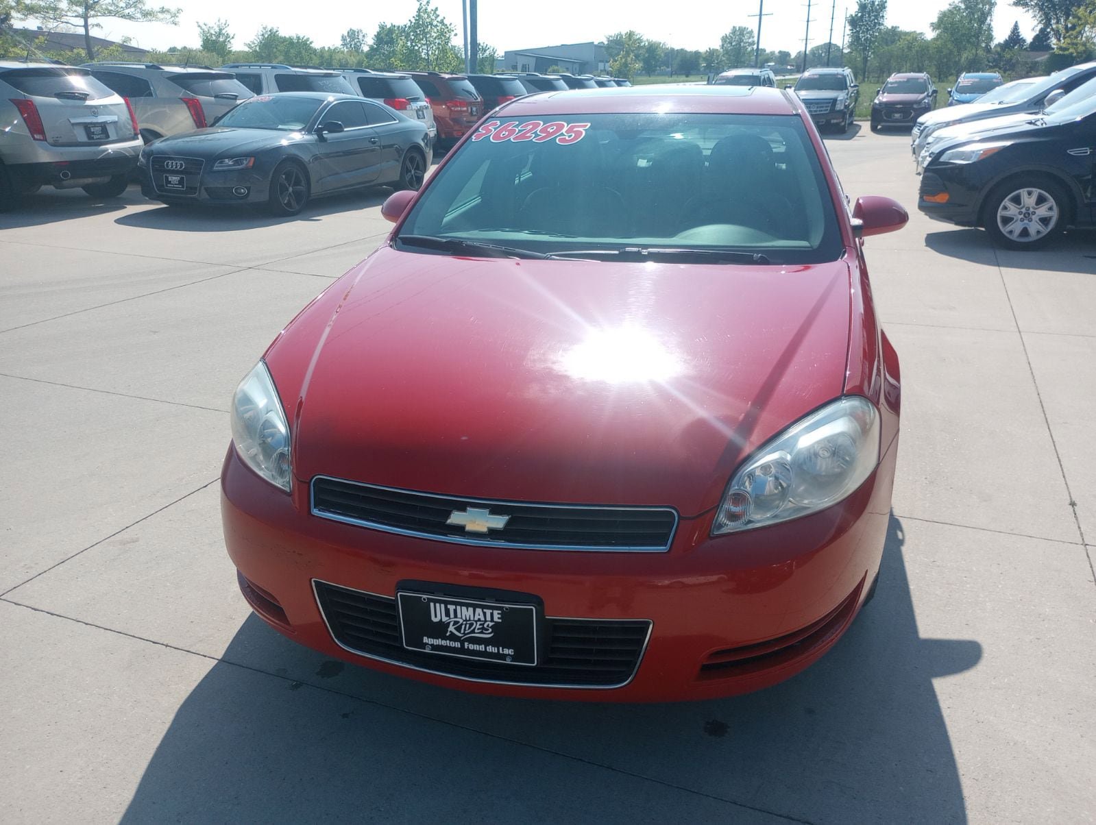 Used 2009 Chevrolet Impala LT FWD image 2