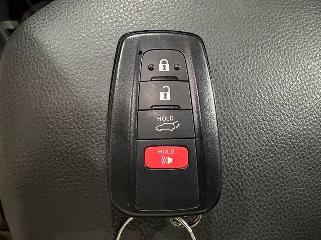 Used 2022 Toyota RAV4 XLE w/ Convenience Package AWD/4WD image 21