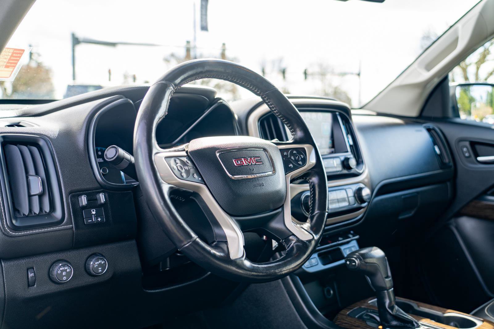 Used 2018 GMC Canyon Denali AWD/4WD image 14