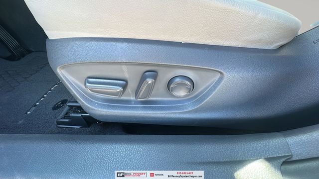 Used 2019 Toyota Camry SE image 14