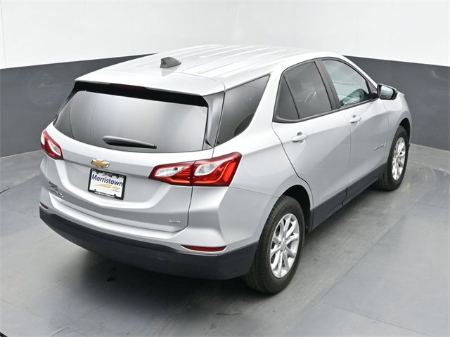 Used 2021 Chevrolet Equinox LS w/ LS Convenience Package image 39