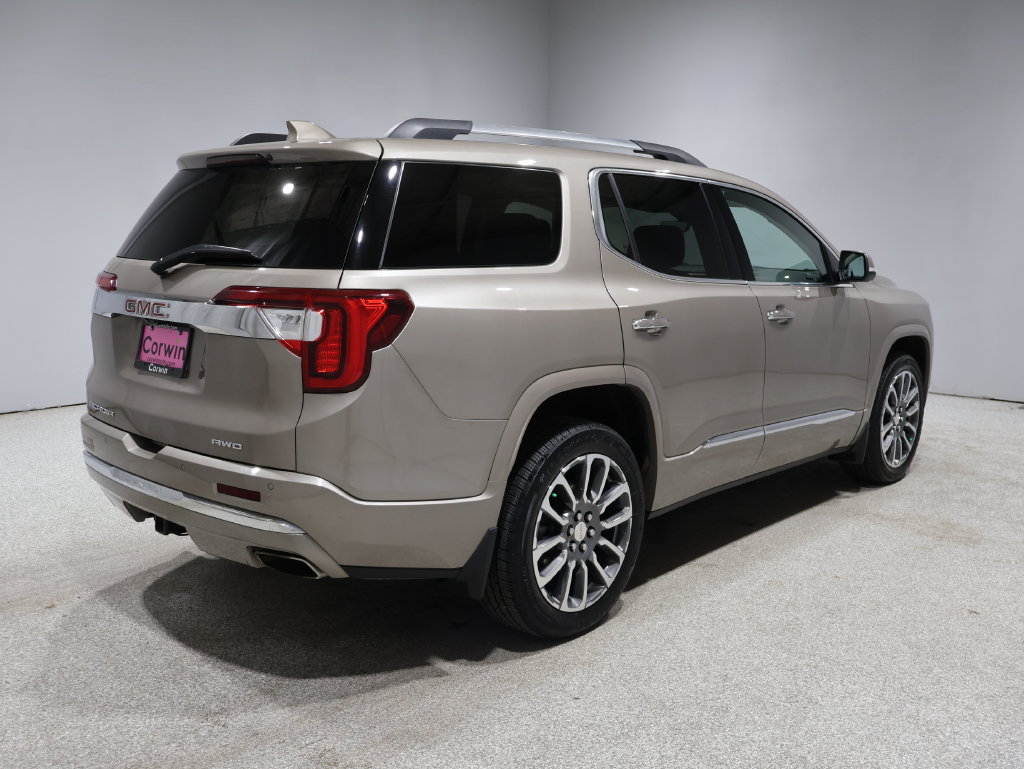 Used 2022 GMC Acadia Denali w/ Denali Ultimate Package AWD/4WD image 2