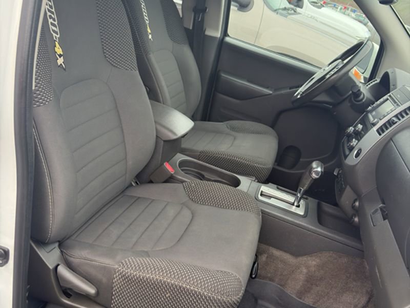 Used 2018 Nissan Frontier PRO-4X AWD/4WD image 11