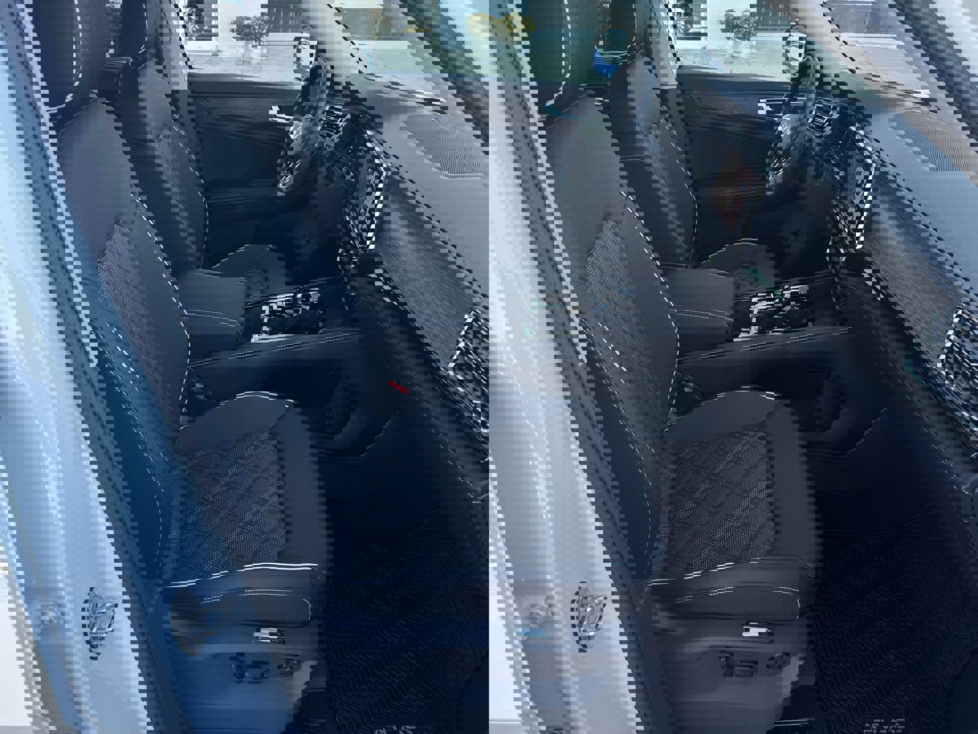 New 2026 Volkswagen Atlas SEL Premium R-Line image 29