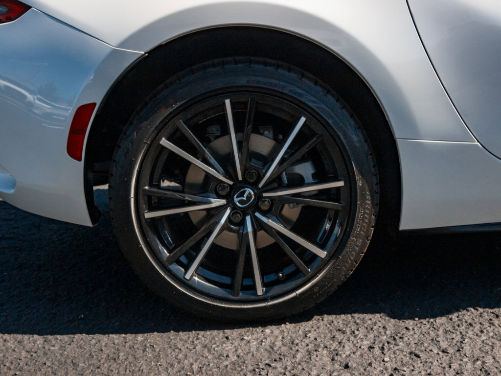 New 2026 MAZDA MX-5 Miata RF Grand Touring w/ Weather Package RWD image 4