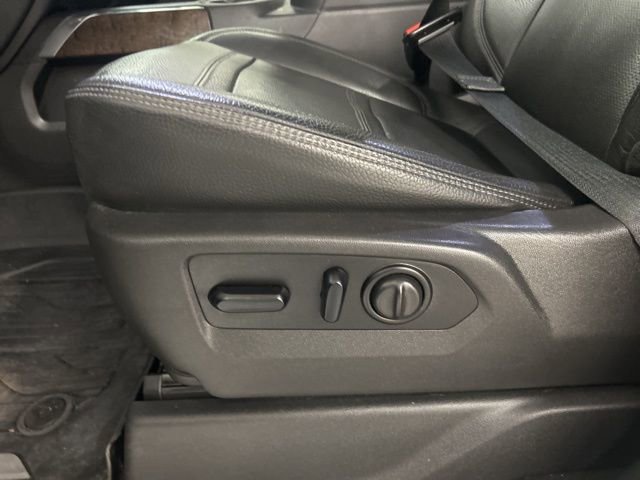 Used 2021 GMC Sierra 1500 Denali w/ Denali Ultimate Package AWD/4WD image 11