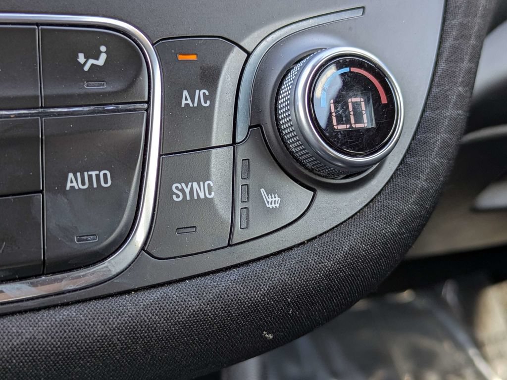 Used 2024 Chevrolet Malibu LT FWD image 22