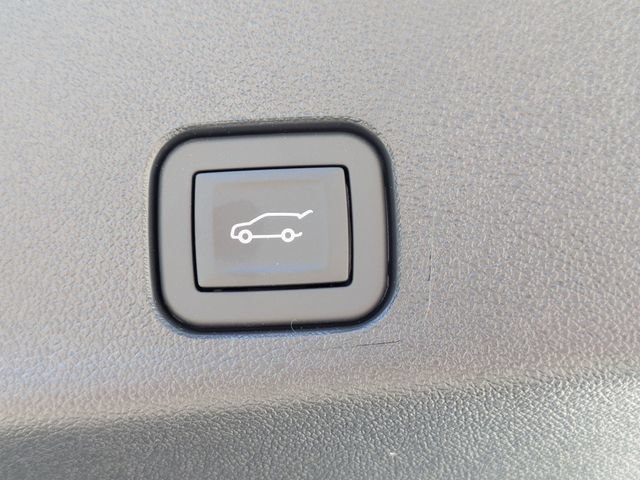 New 2026 Chevrolet Traverse Z71 w/ Enhanced Driving Package AWD/4WD image 34