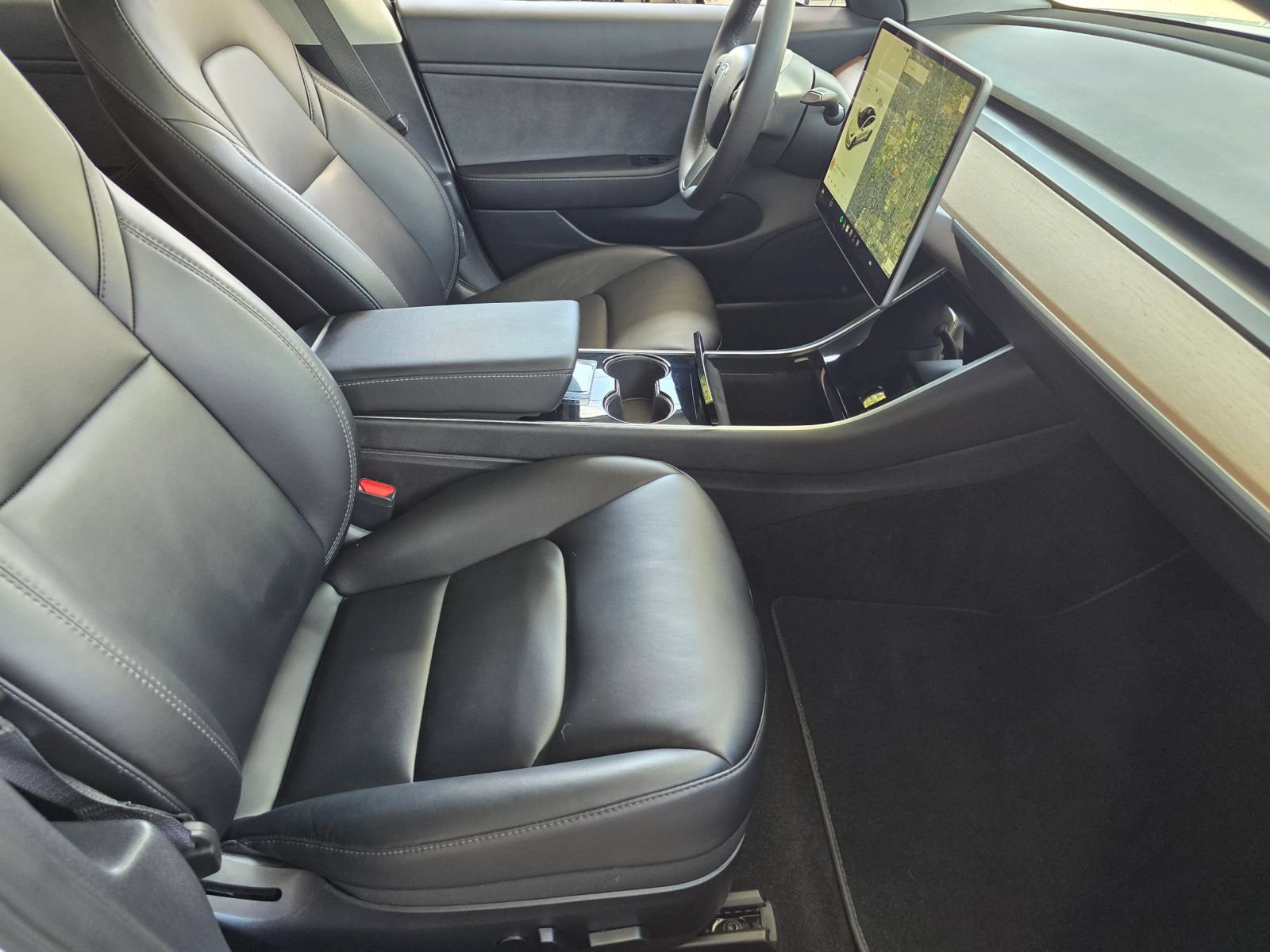Used 2020 Tesla Model 3 Standard Range Plus RWD image 28