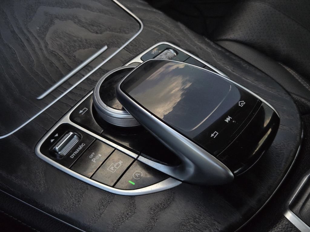 Used 2018 Mercedes-Benz E 300 image 24
