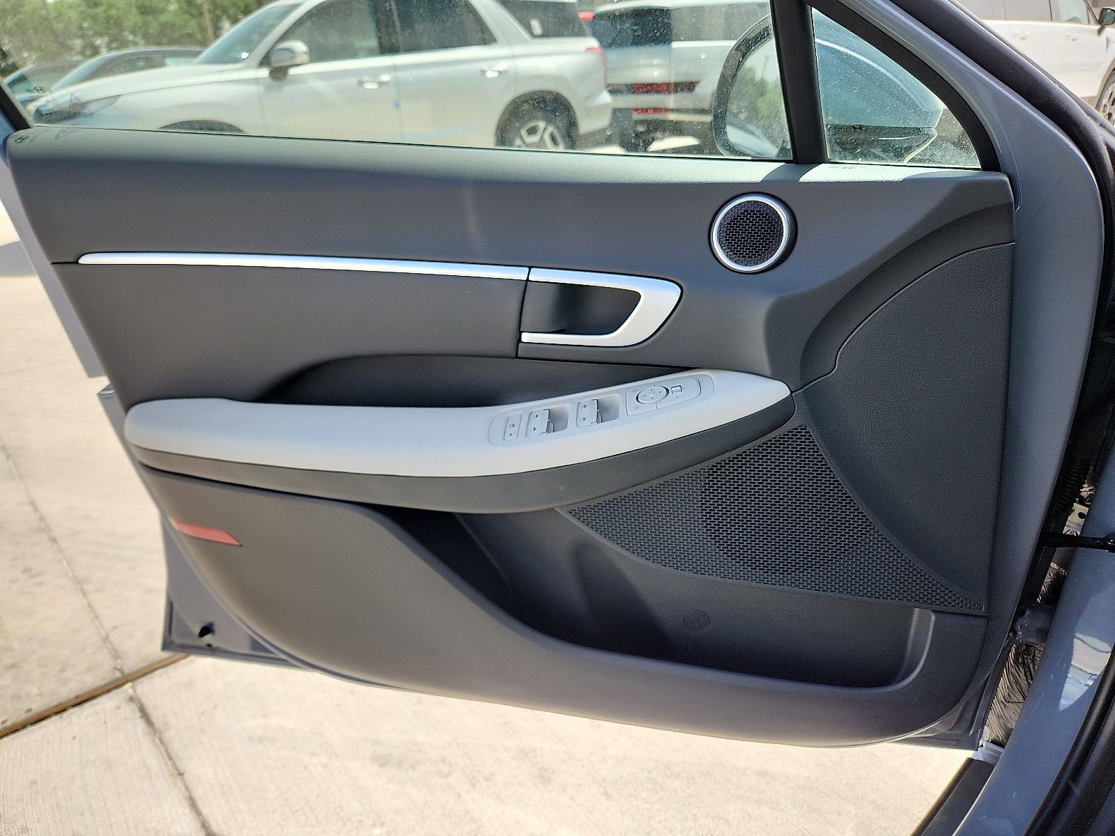 New 2025 Hyundai Sonata SEL FWD image 13