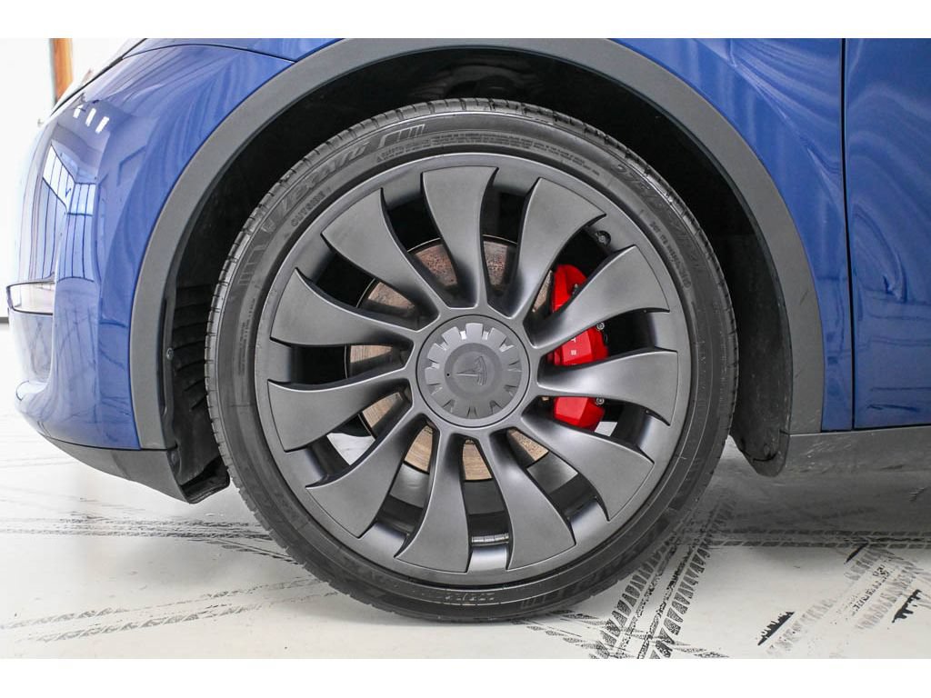 Used 2023 Tesla Model Y Performance AWD/4WD image 22