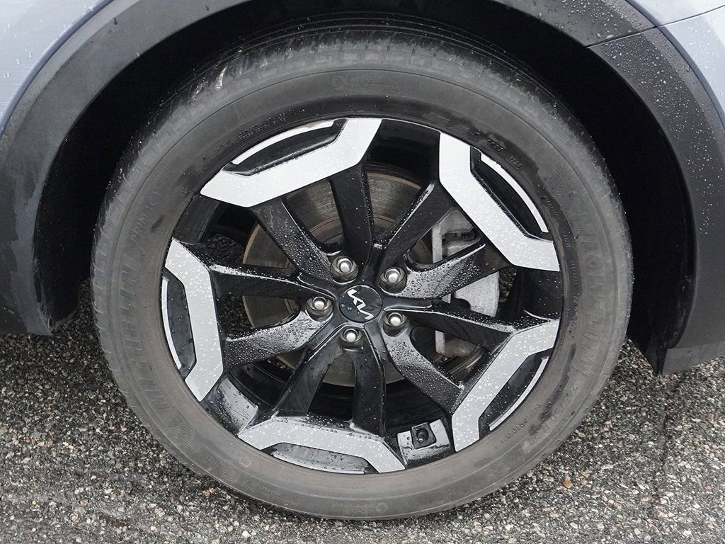 Used 2023 Kia Telluride EX image 24