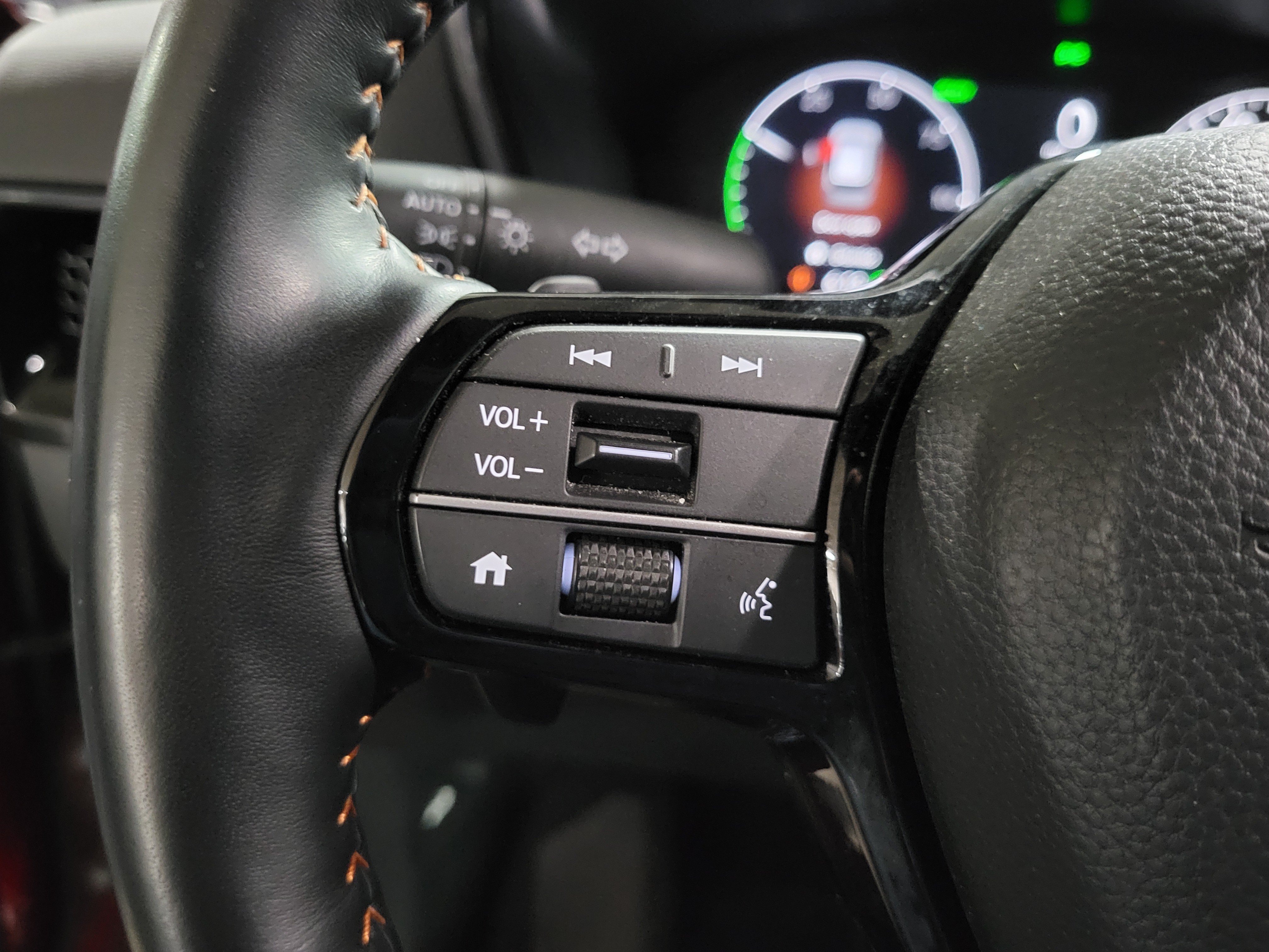 Certified 2025 Honda CR-V Sport Touring image 25