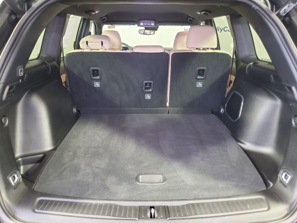 Used 2024 Jeep Grand Cherokee Limited image 9