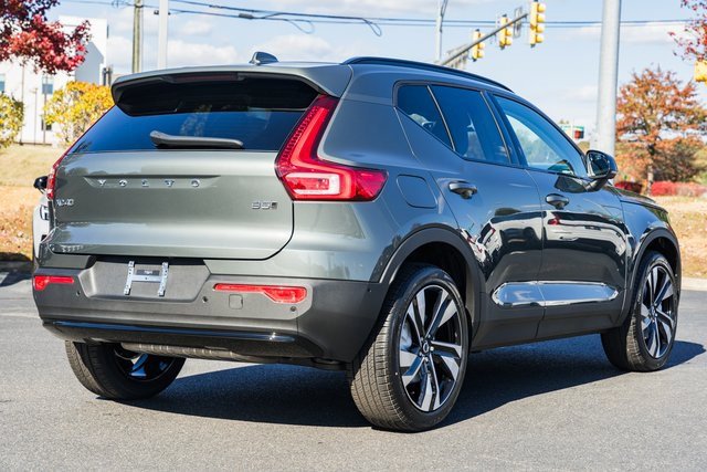 New 2026 Volvo XC40 B5 Ultra w/ Protection Package Premier image 4