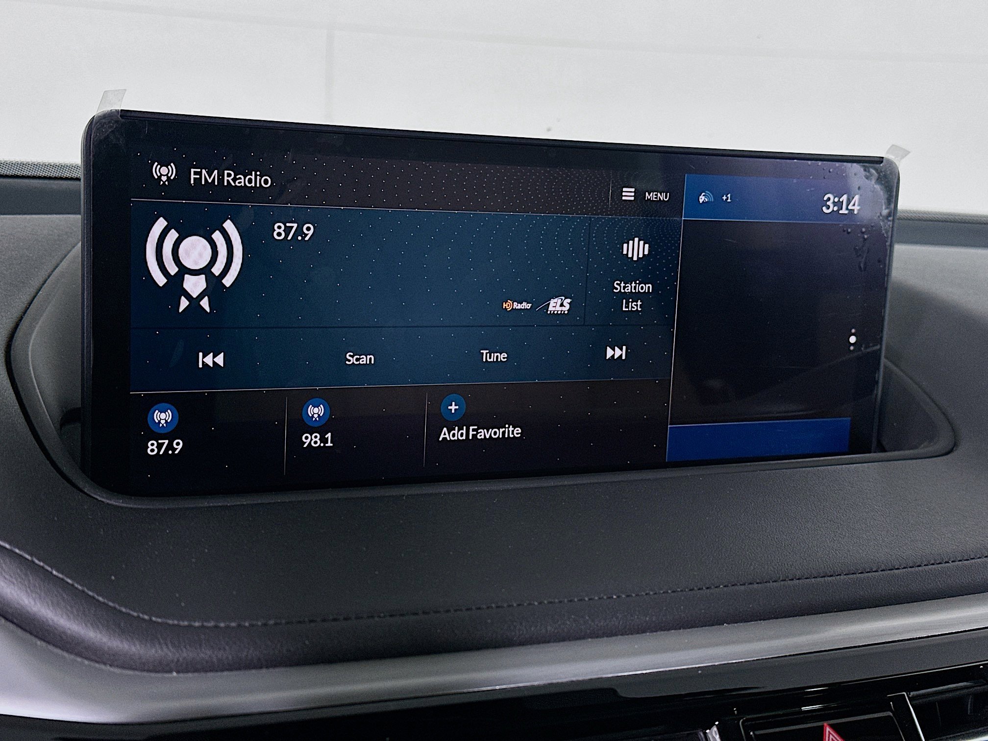 Used 2024 Acura MDX FWD w/ Technology Package image 19